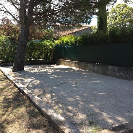 Le Petit Manoir Logis Hotel Les Angles  Exterior photo